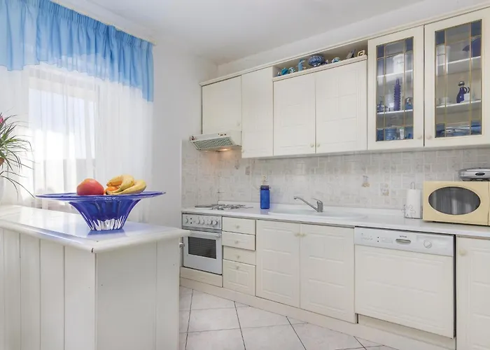 Apartament Cozy In With Wifi Rabac