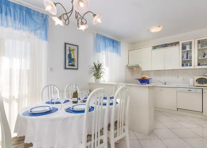 Cozy In With Wifi Rabac