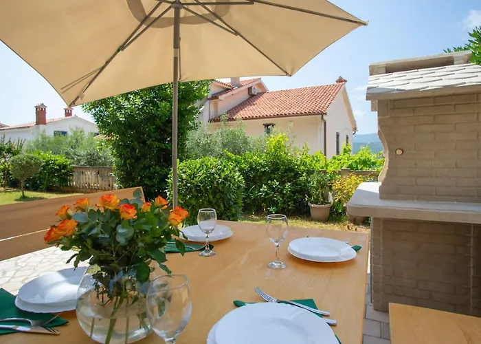 Cozy In With Wifi Apartament *