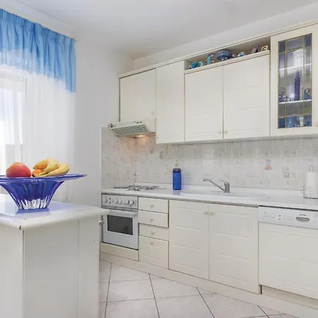 Apartment Cozy In With Wifi Rabac